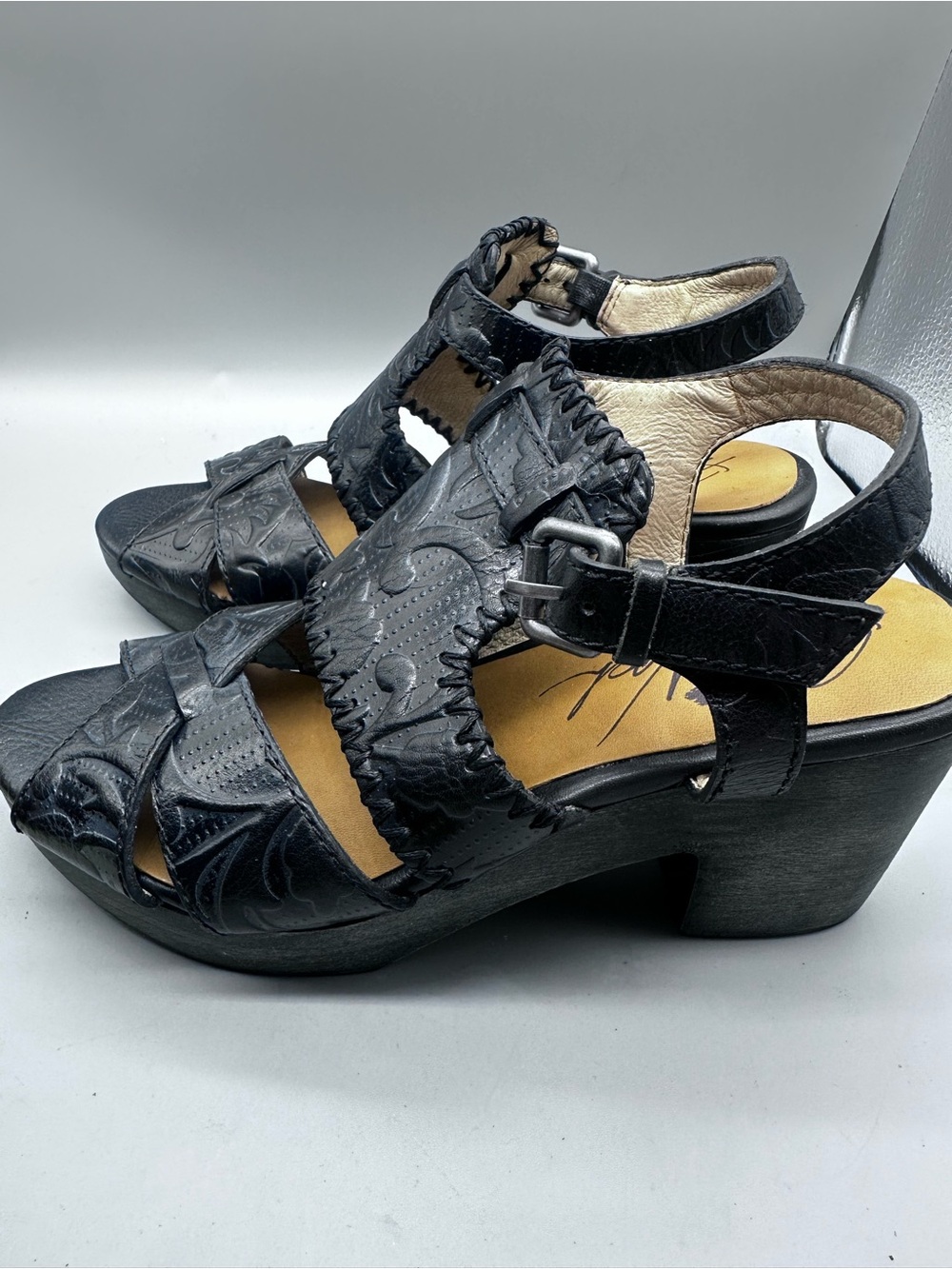 Patricia Nash Black Italian tool grain leather pattern